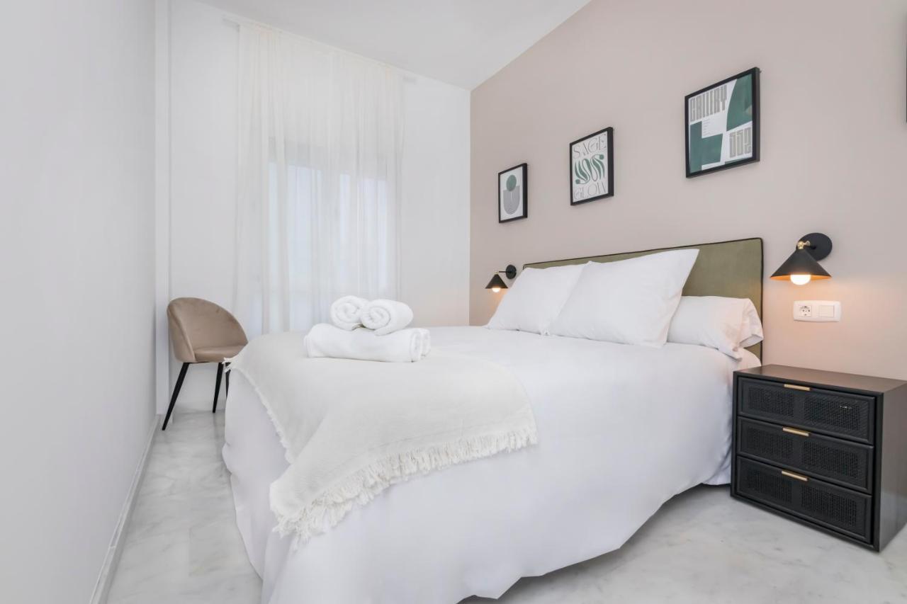 Exclusivo Duplex Carrera Apartment มาลากา ภายนอก รูปภาพ
